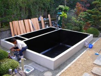 池防水塗料を塗る場合もアク抜きは必要か