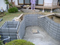 池 リフォーム,錦鯉池 ブロック積み