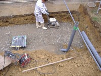 コンクリート池 錦鯉,池作り 業者,低水配管 錦鯉