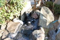 庭池 防水工事,庭池 FRP防水,池 水漏れ