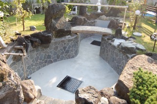 集水ピット 配管工事,庭池 改修工事