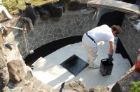 池 リフォーム,錦鯉池 改修,庭池 池用塗料