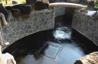 池 リフォーム,錦鯉池 改修,庭池 池用塗料