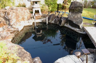 池 リフォーム,錦鯉池 改修,庭池 工事