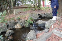 庭池 防水工事,庭池 FRP防水,池 水漏れ