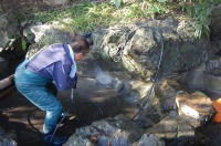 庭池 防水工事,庭池 FRP防水,池 高圧水洗い