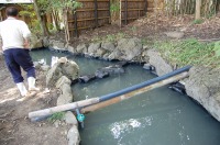 庭池 防水工事,庭池 FRP防水,池 水漏れ