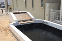 錦鯉 洋風池,洋風池 施工,錦鯉池 集水ピット