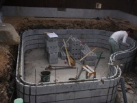 錦鯉 和風池,モダン和風池 施工,錦鯉池 ブロック積み