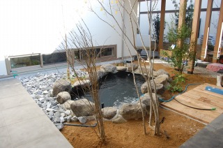 和風鑑賞池 錦鯉,錦鯉 造園,庭池 錦鯉,造園 池,錦鯉池 作り