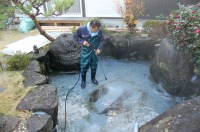 庭池 防水工事,庭池 FRP防水,池 高圧水洗い